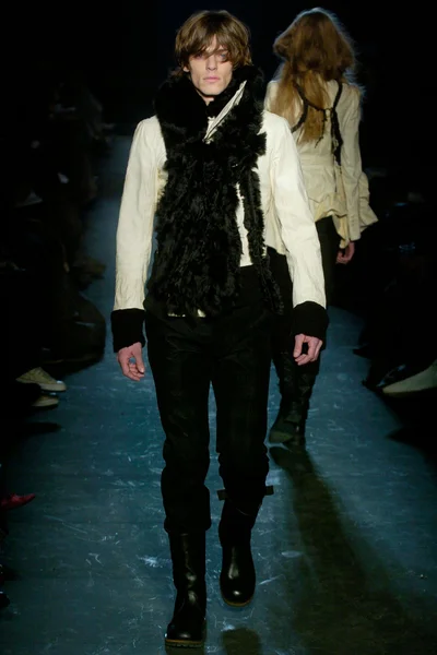 Look 8